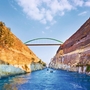 der Kanal von Korinth trennt die Halbinsel Peloponnes vom griechischen Festland