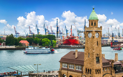 Hamburgs Landungsbrücken