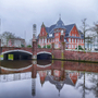 Brücke und Rathaus am Hauptkanal in Papenburg