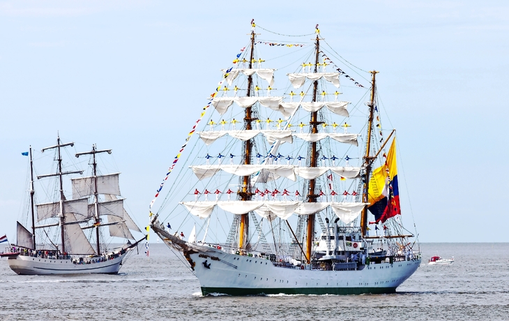 Einlaufparade der Segler auf der Kieler Woche, Deutschland