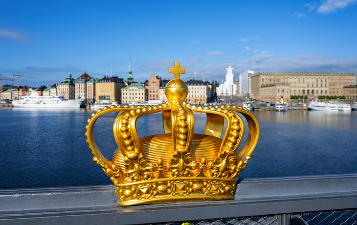 goldene Krone auf der Skeppsholmsbron in Stockholm, Schweden
